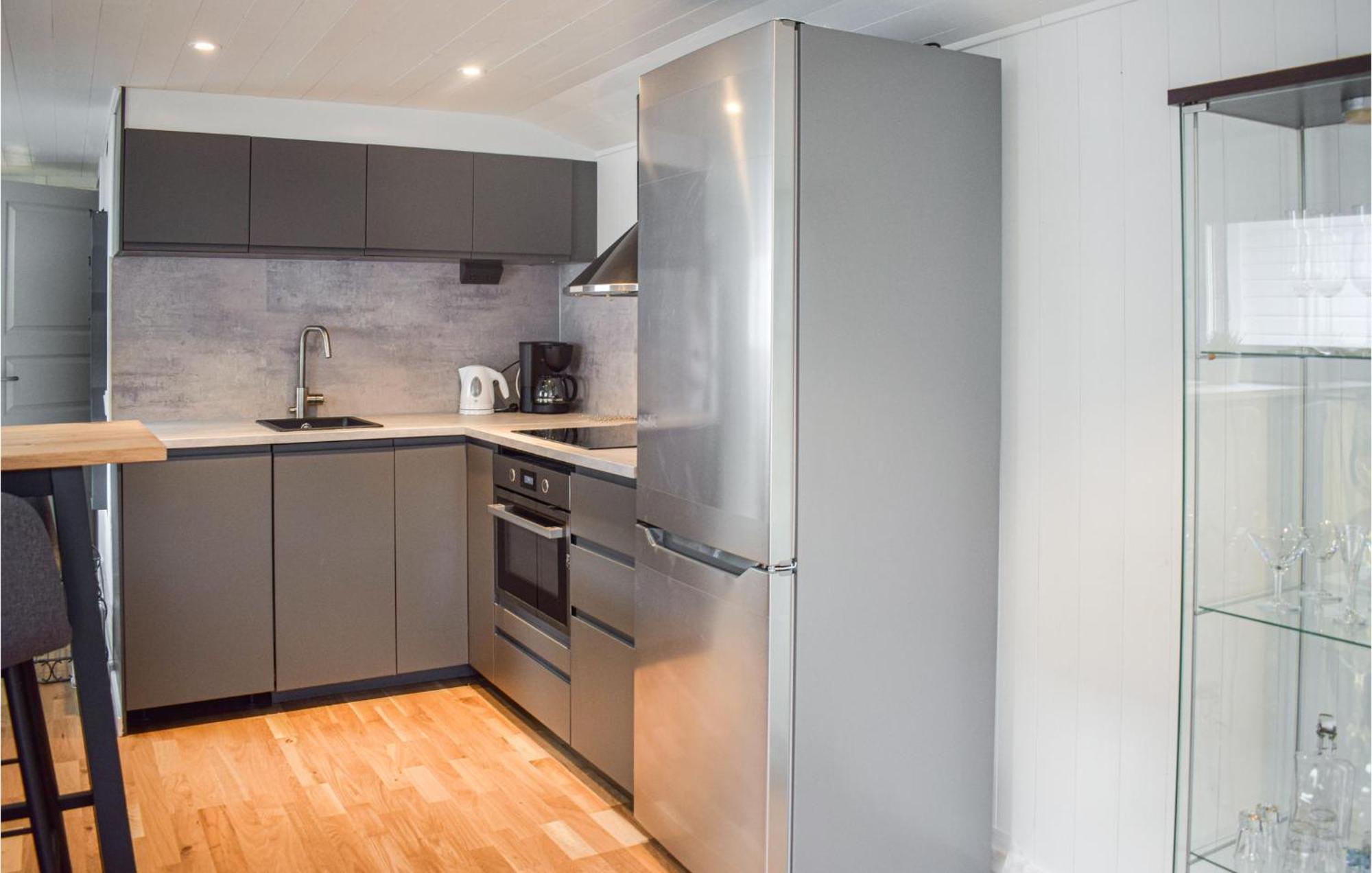 Gorgeous Home In Borgholm With Wifi Ngoại thất bức ảnh